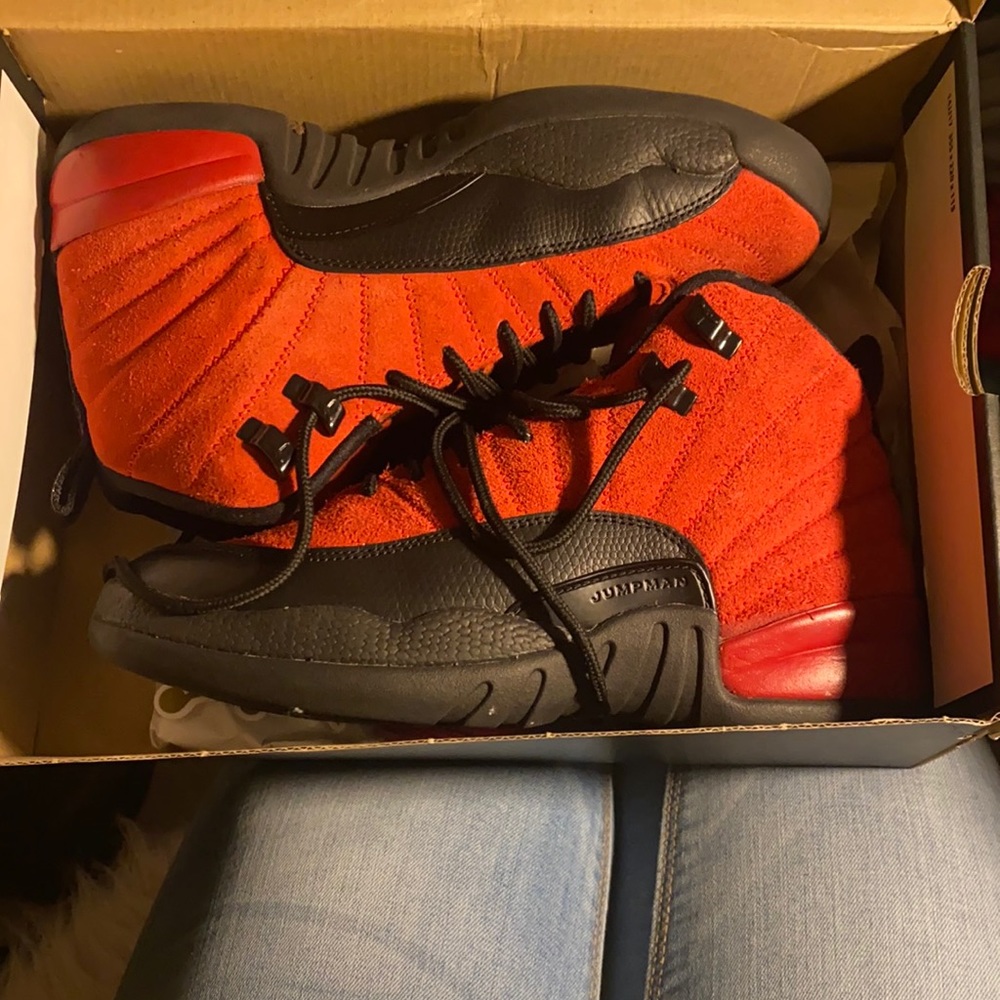 Air Jordan 12 Flue Game 2020. Size 6 Gs.
